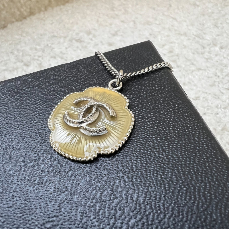 Chanel 15B Necklace with CC logo