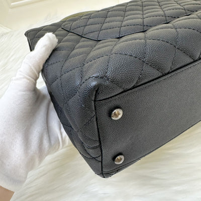 Chanel Large 32cm Coco Handle Flap with Green Lizard-Embossed Calfskin Handle in Black Caviar and RHW