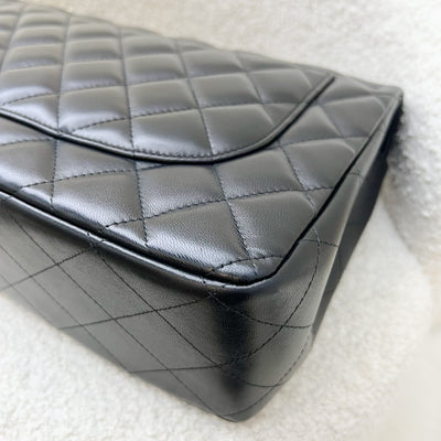 Chanel Jumbo Classic Double Flap CF in Black Lambskin and GHW