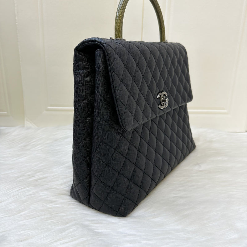 Chanel Large 32cm Coco Handle Flap with Green Lizard-Embossed Calfskin Handle in Black Caviar and RHW