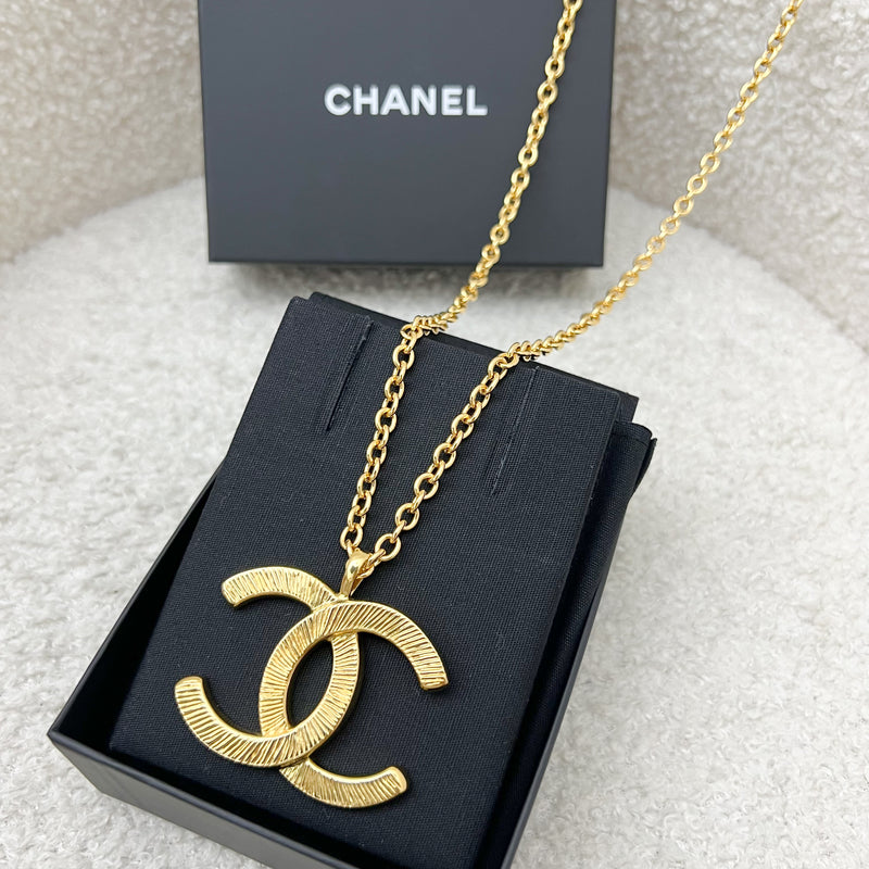 Chanel 22A Large CC Logo Long Necklace in GHW