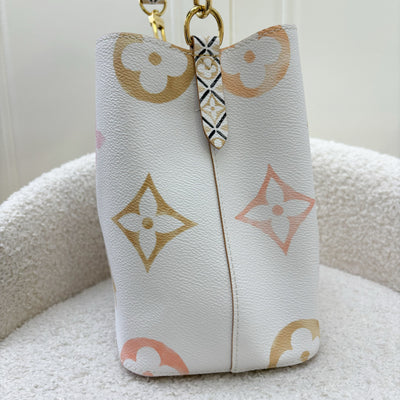 LV Neonoe BB Bucket Bag in 2023 By The Pool Beige / Pink Canvas and GHW