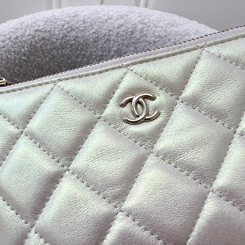 Chanel Mini O-Case in Iridescent White Lambskin LGHW