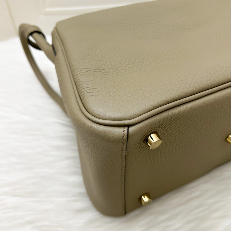 Hermes Lindy 26 in Beige Marfa Taurillon Clemence Leather and GHW