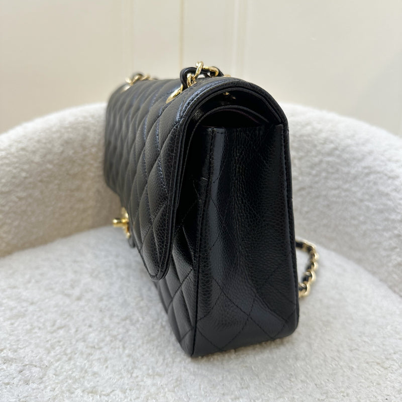 Chanel Medium Classic Flap CF in Black Caviar and GHW