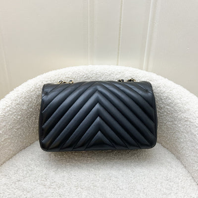 Chanel Small Statement Chevron Flap Bag in Black Lambskin LGHW