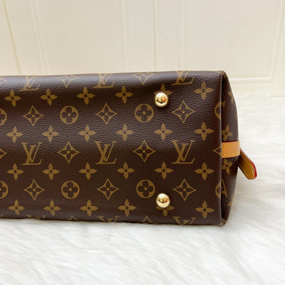 LV Carryall MM Hobo Bag in Monogram Canvas and GHW