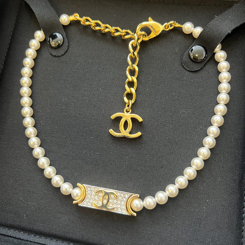 Chanel Necklace with Pearls and CC Crystal Logo GHW
