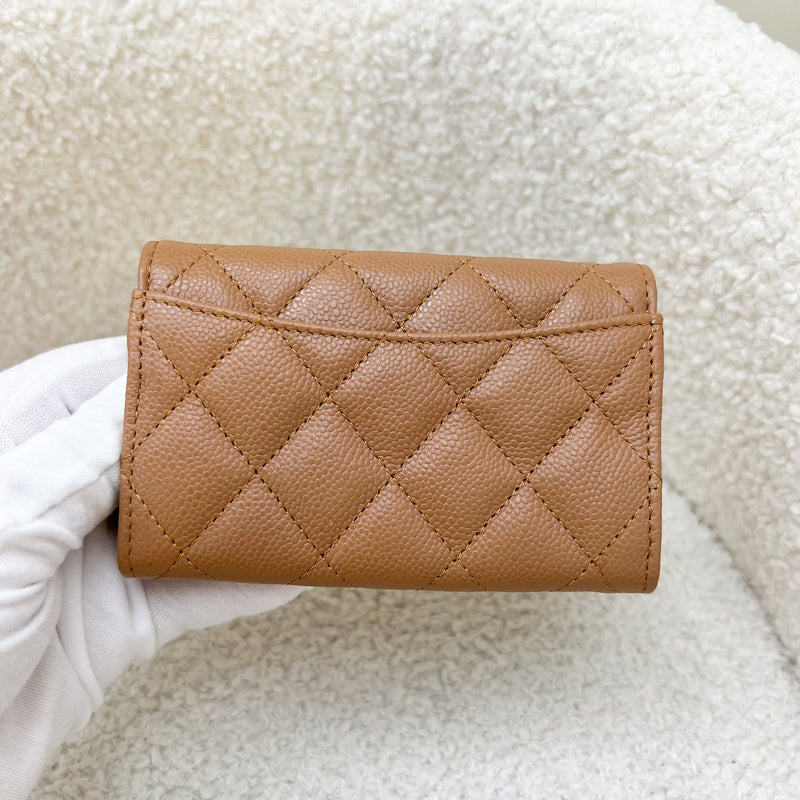 Chanel Classic Snap Card Holder in Caramel Caviar and SHW