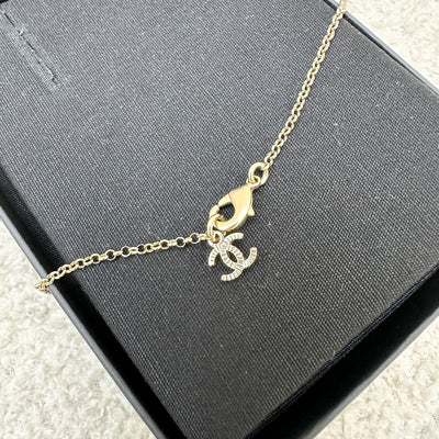 Chanel 21B Chanel Heart Necklace in GHW