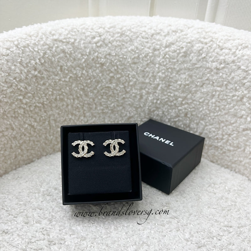 Chanel Classic CC Earrings with Crystals in Light Gold HW