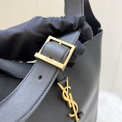 Saint Laurent YSL Large Le 5 À 7 Supple Hobo Bag in Black Grained Leather and GHW