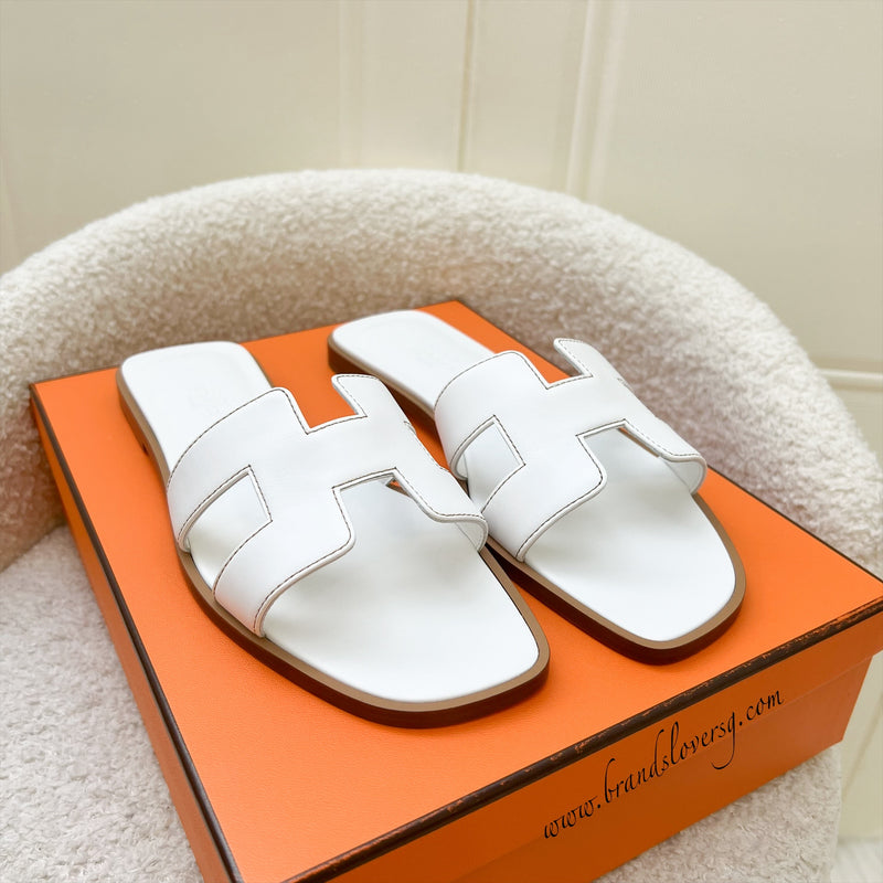 Hermes Oran Sandals in White Calfskin Sz 37.5