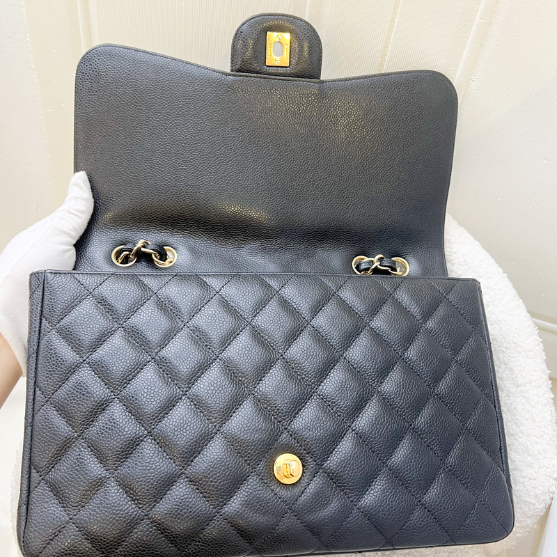 Chanel Classic Jumbo Single Flap SF in Black Caviar and GHW