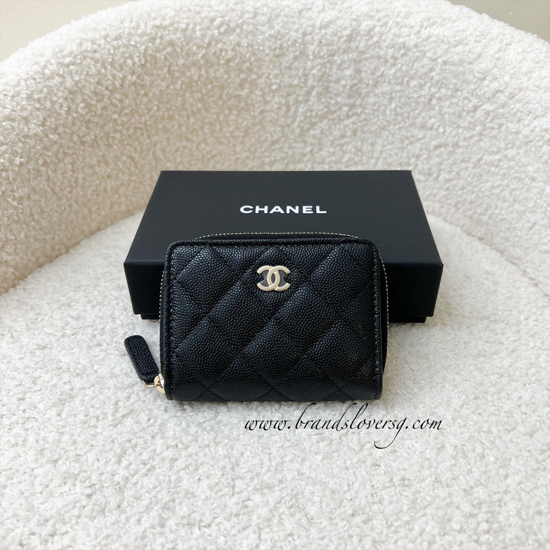 Chanel Card Holder / Coin Wallet in Black Caviar and LGHW