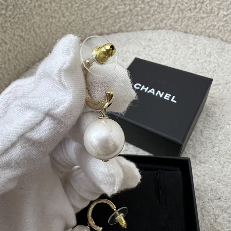 Chanel 22S Pearl with Crystals Studded CC Logo Earrings in LGHW