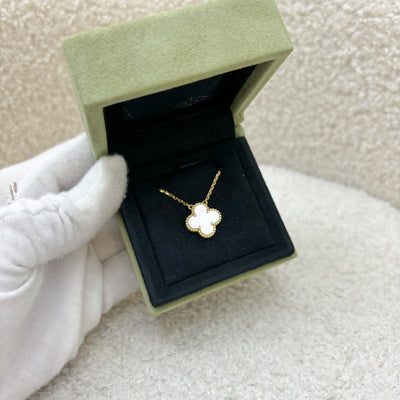 Van Cleef & Arpels VCA Vintage Alhambra Pendant Necklace with White Mother of Pearl MOP in 18K Yellow Gold