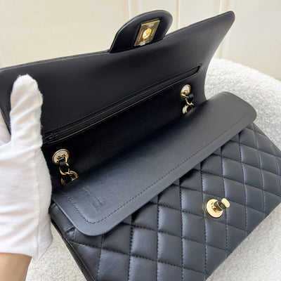 (June 2024 Receipt) Chanel Medium Classic Flap CF in Black Lambskin and GHW (Model: A01112)