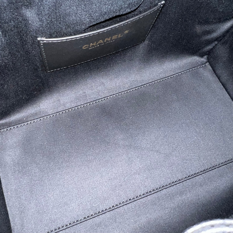 Chanel 25 Small Hobo Bag in Black Caviar and AGHW (Model: AS5293)