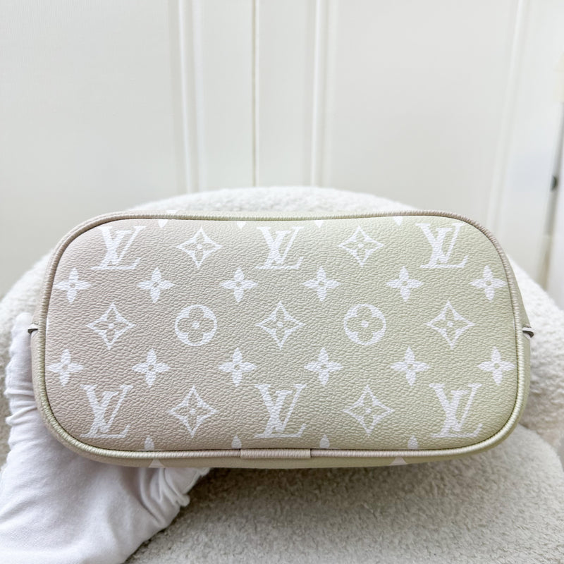 Louis Vuitton LV Marshmallow Bag in Cream Ombre Coated Canvas and GHW