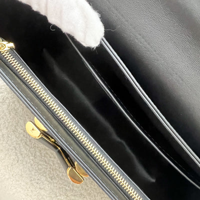 LV Twist MM Shoulder Bag in Black Epi Leather and GHW