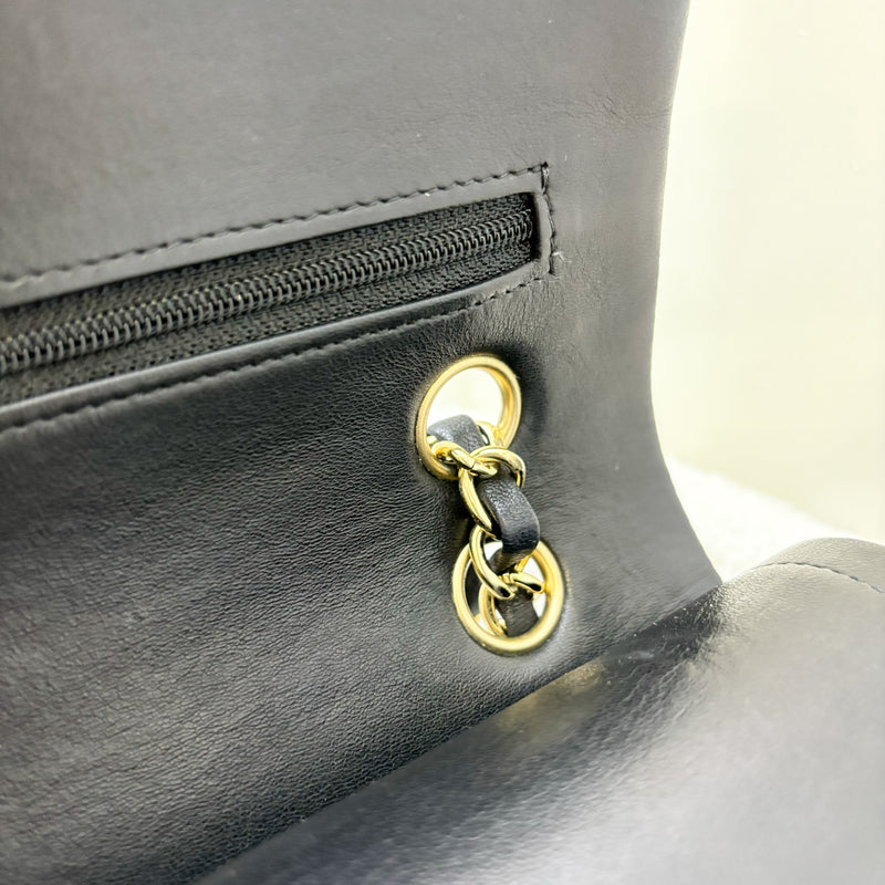 Chanel Medium Classic Flap CF in Black Lambskin and GHW