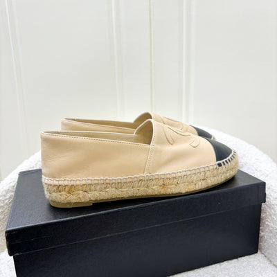 Chanel Espadrilles in Beige and Black Leather Sz 35