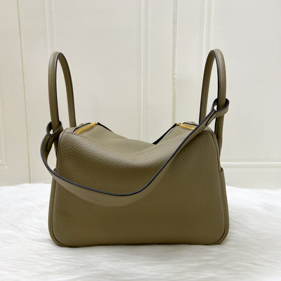 Hermes Lindy 26 in Beige Marfa Taurillon Clemence Leather and GHW