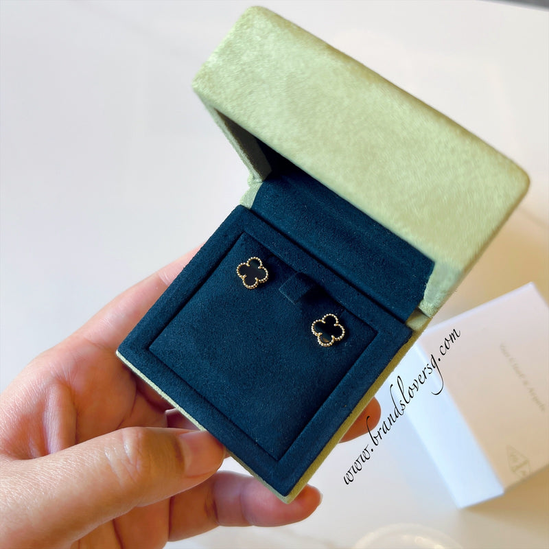 Van Cleef & Arpels VCA Sweet Alhambra Earstuds with Onyx in 18K Yellow Gold