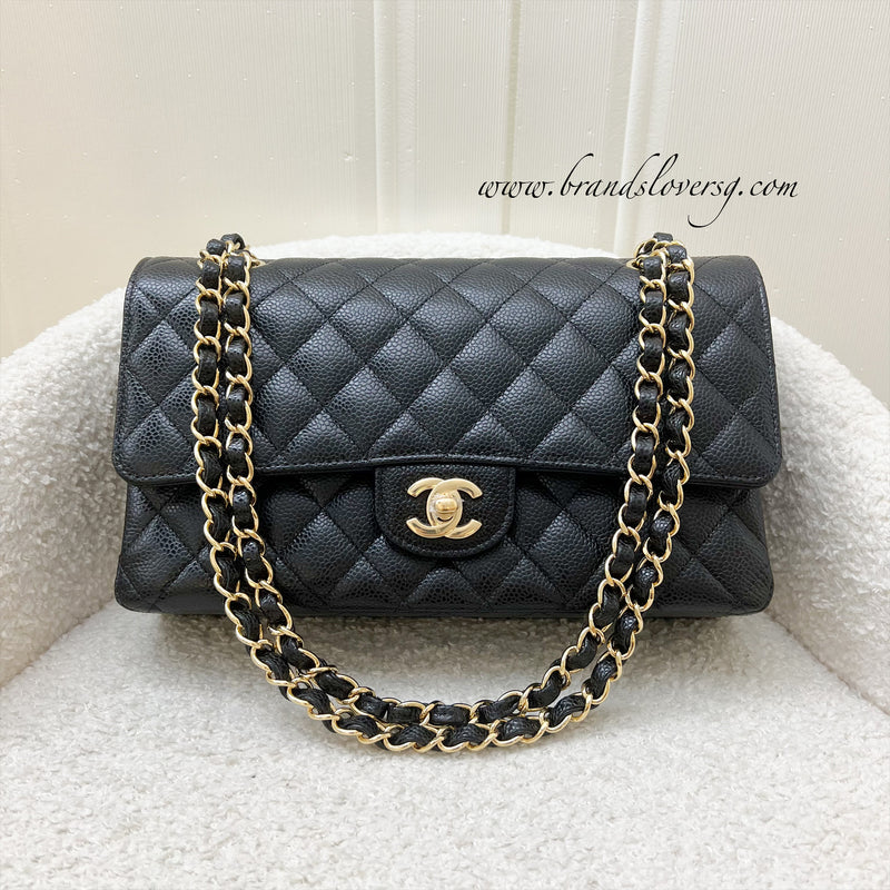 Chanel Medium Classic Flap CF in Black Caviar and GHW