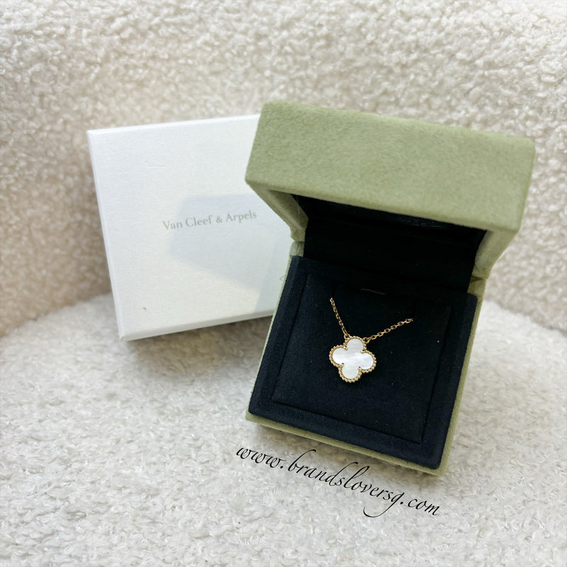 Van Cleef & Arpels VCA Vintage Alhambra Pendant Necklace with White Mother of Pearl MOP in 18K Yellow Gold