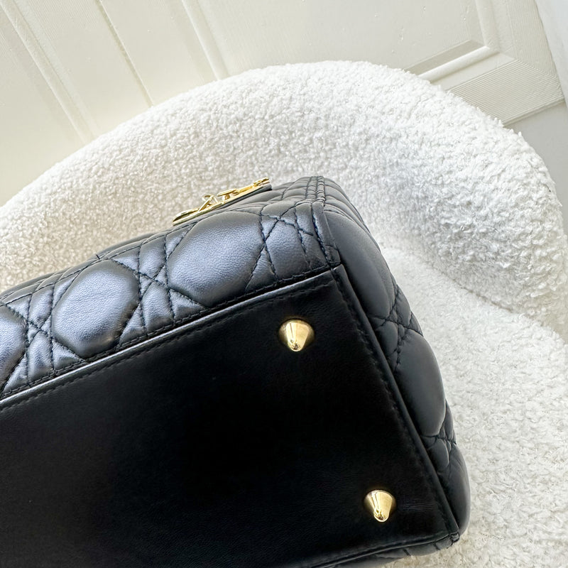 Dior Medium Lady Dior in Black Lambskin and GHW (New Version with Adjustable Strap)<br>