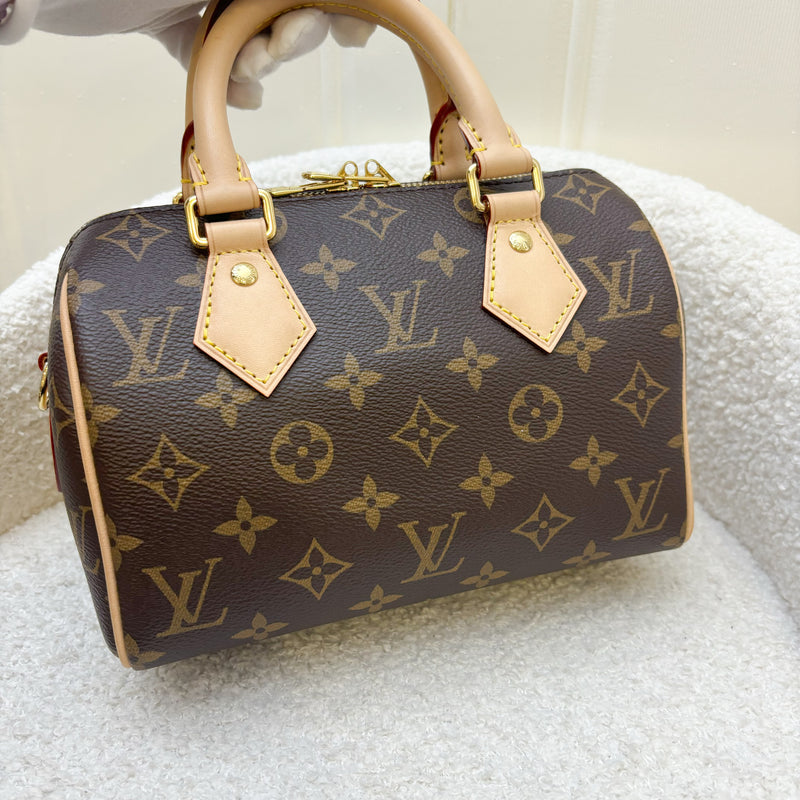 LV Speedy Bandouliere 20 in Monogram Canvas and Adjustable Beige Patterned Strap