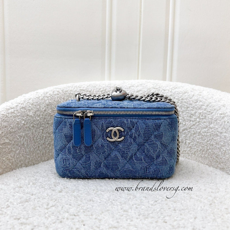 Chanel 23P Heart Adjustable Chain Vanity in Denim and SHW (Model: AP3204)