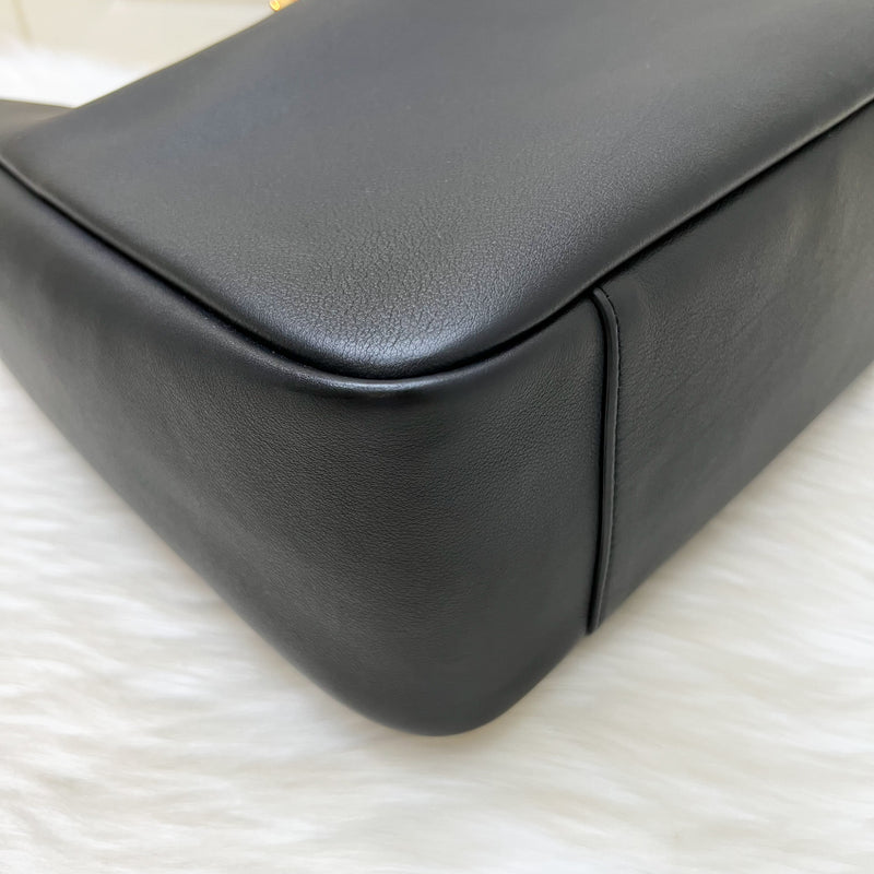 Saint Laurent YSL Large Le 5 À 7 Supple Hobo Bag in Black Grained Leather and GHW