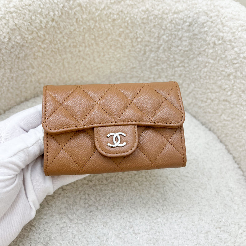 Chanel Classic Snap Card Holder in Caramel Caviar and SHW