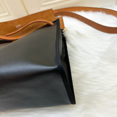 Hermes Herbag Zip 31 in Noir and Ecru / Noir Canvas, Fauve Leather and GHW