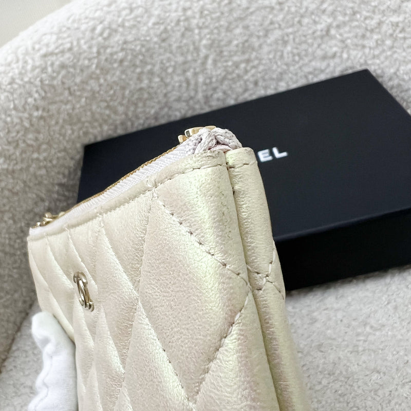 Chanel Mini O-Case in Iridescent White Lambskin LGHW