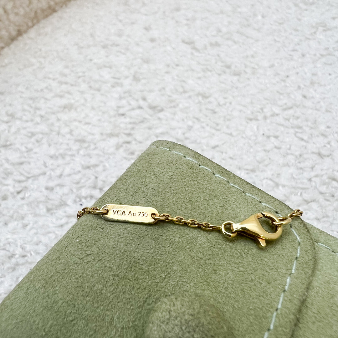 Vca au750 necklace price hotsell