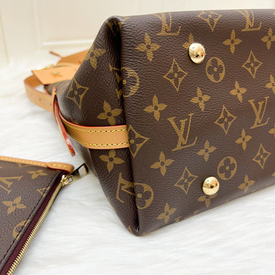 LV Carryall MM Hobo Bag in Monogram Canvas and GHW