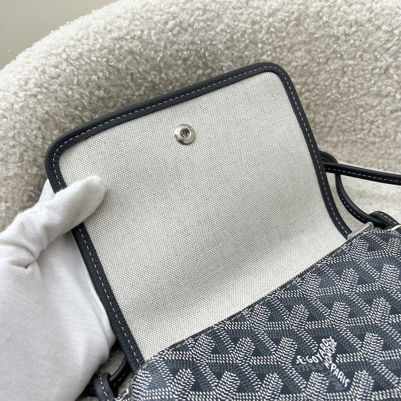 Goyard Plumet Pocket Wallet in Grey Goyardine Canvas with Grey Trim