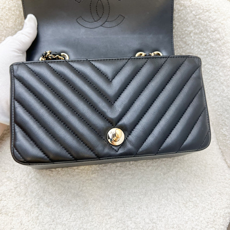 Chanel Small Statement Chevron Flap Bag in Black Lambskin LGHW