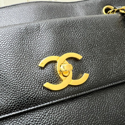 Chanel Vintage Shoulder Bag in Black Caviar and 24K GHW