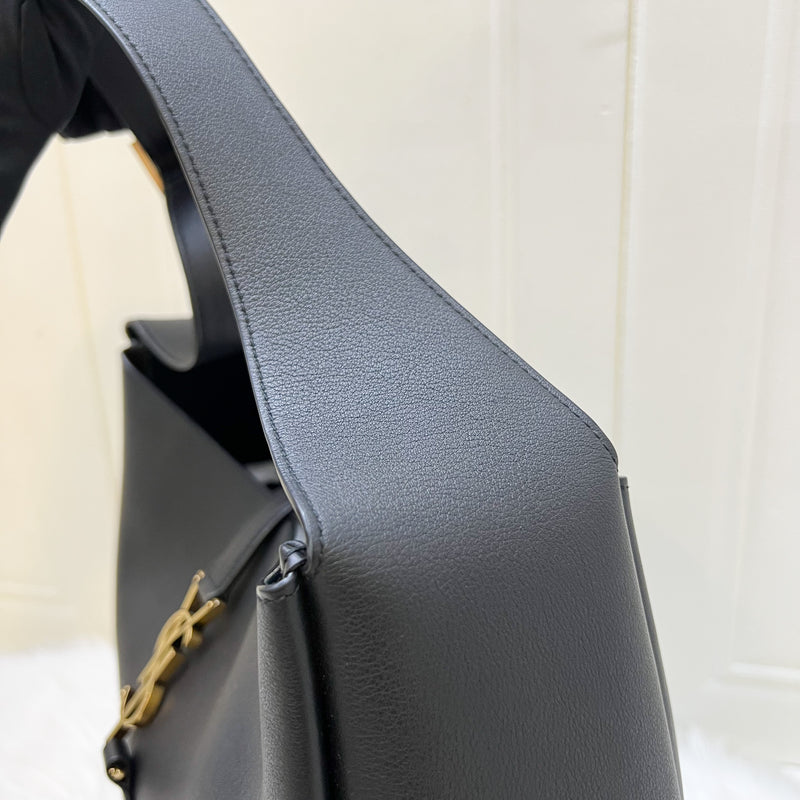 Saint Laurent YSL Large Le 5 À 7 Supple Hobo Bag in Black Grained Leather and GHW