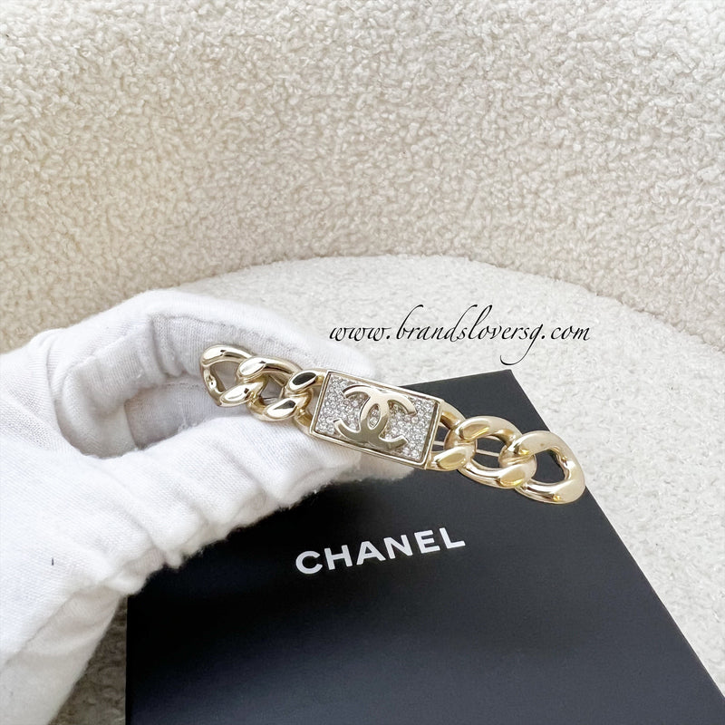 Chanel CC Logo Hair Clip with Crystals in GHW