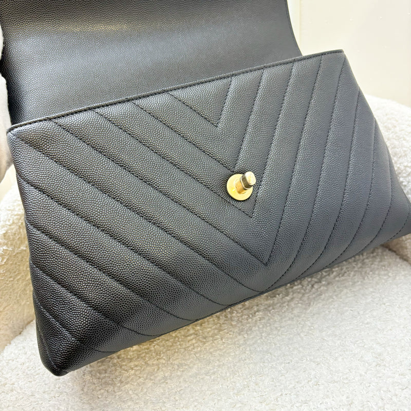 Chanel Medium 29cm Coco Handle Flap with Burgundy Lizard-Embossed Calfskin Handle in Chevron Quilted Black Caviar and GHW