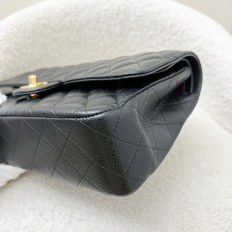 Chanel Medium Classic Flap CF in Black Caviar and GHW