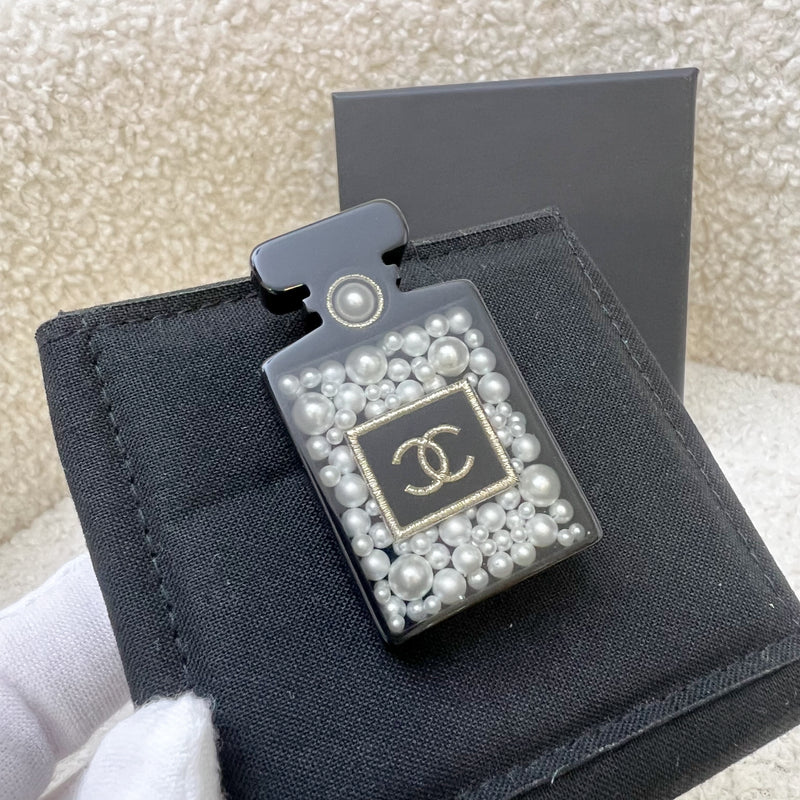 Chanel 18B Black Resin Perfume Bottle Pin