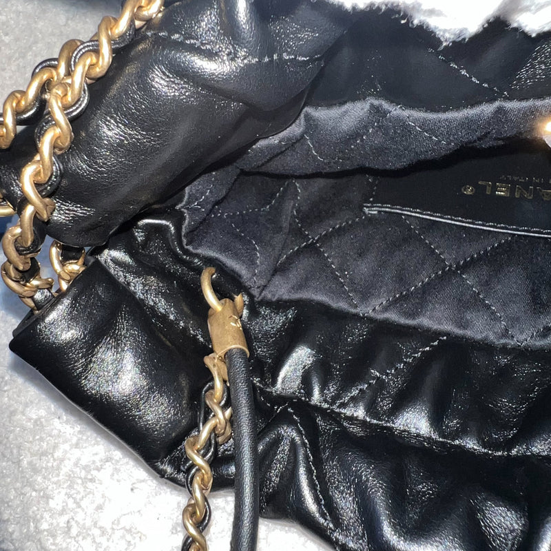 Chanel 22 Mini Hobo Handbag in Black Shiny Calfskin and GHW