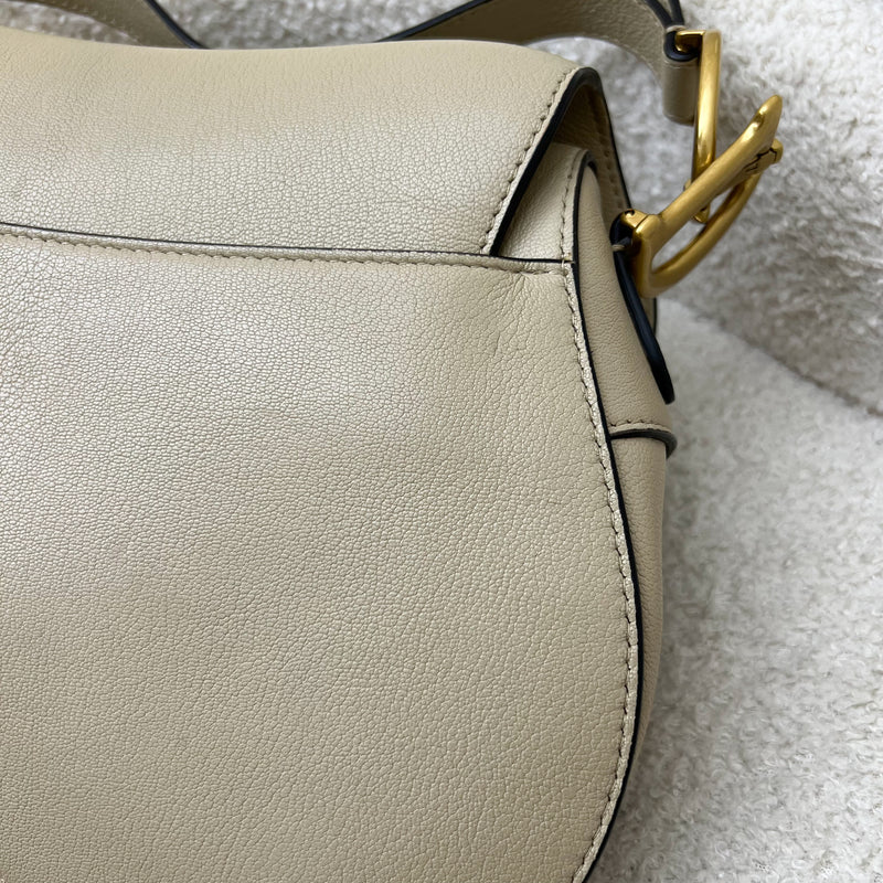 Dior Medium Saddle Bag In Sand-Coloured Grained Leather and AGHW (Model: M0446CCEH, Colour: M39U)
